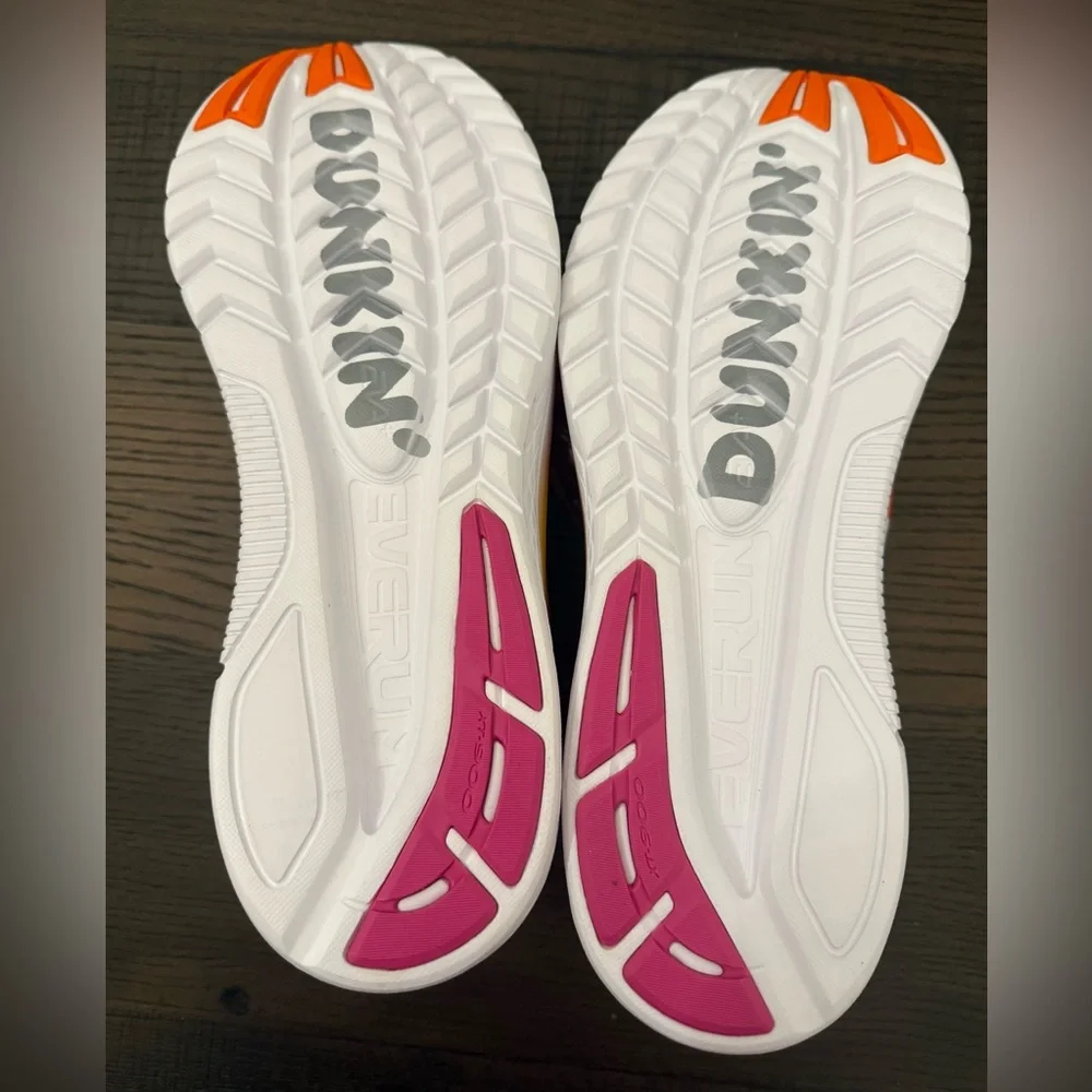 Saucony Dunkin’ Donuts Men’s Kinvara 10 Running Athletic Shoes Size 12.5